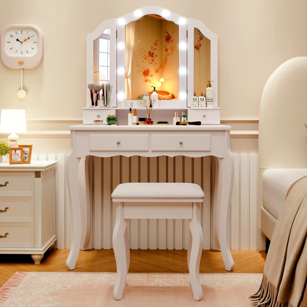 Vanity Desk with Lighted Mirror V97763