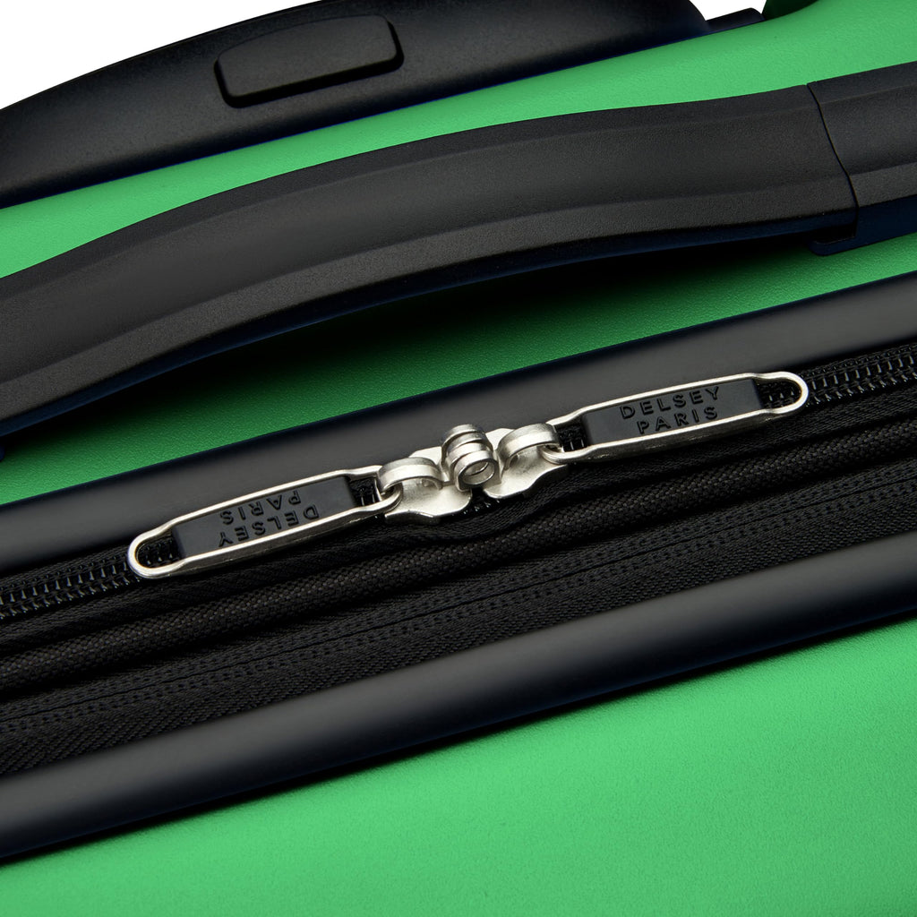 Green Carry-On 20 Inch Hardside Expandable Luggage with Spinner Wheels U953