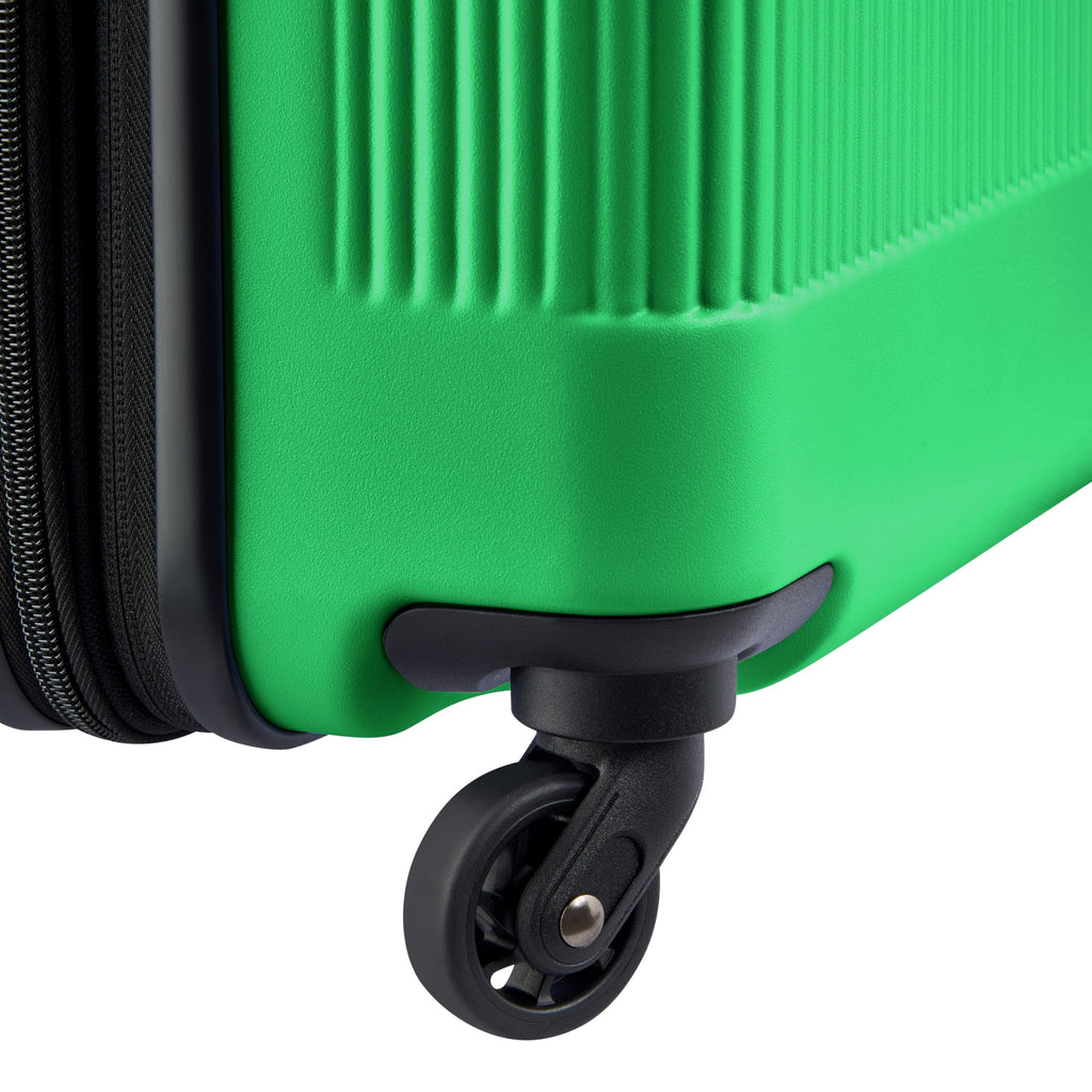 Green Carry-On 20 Inch Hardside Expandable Luggage with Spinner Wheels U953
